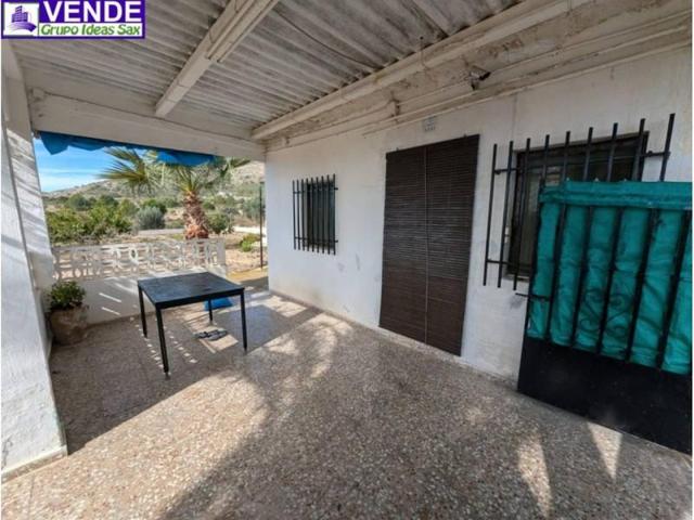Casa con terreno en venta en Sax, Sax photo 0