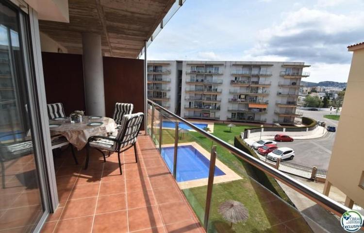 Apartamento en venta en Roses photo 0