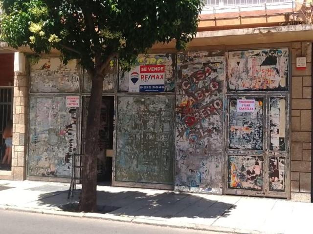 Local comercial en venta en Badajoz, Centro photo 0