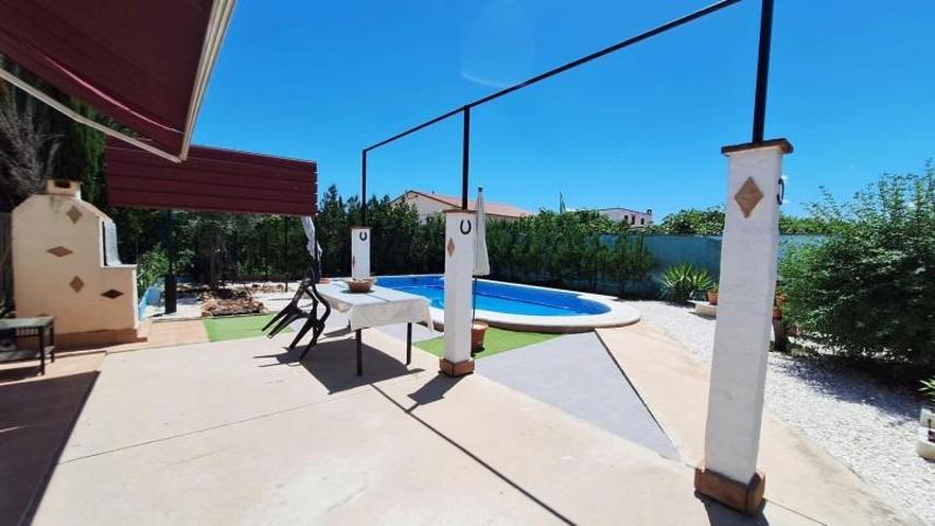 Chalet en venta en Córdoba, Villarrubia photo 0