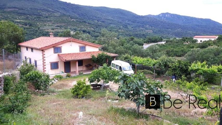 Adosada en venta en El Torno, Carretera del Torno, 10617 photo 0