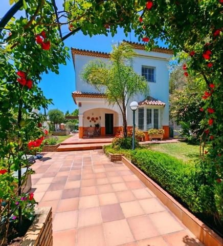 Chalet en venta en Chiclana de la Frontera, 2ª pista de La Barrosa photo 0