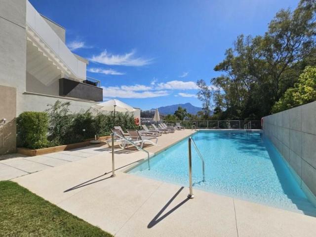 Apartamento en venta en Benahavís, La Quinta photo 0