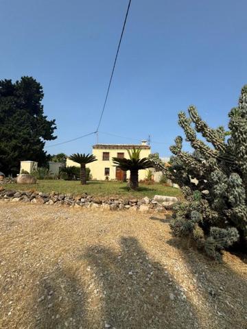 Chalet en venta en Denia photo 0