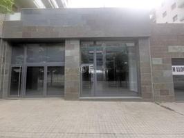 Local comercial en alquiler en Lleida, Segrià photo 0
