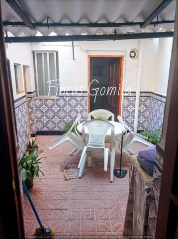 Adosada en venta en Cabra photo 0