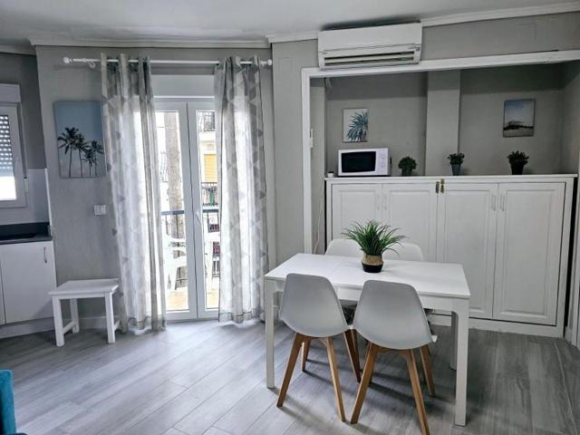 Apartamento en venta en Denia, Playa de les Marines en Denia photo 0