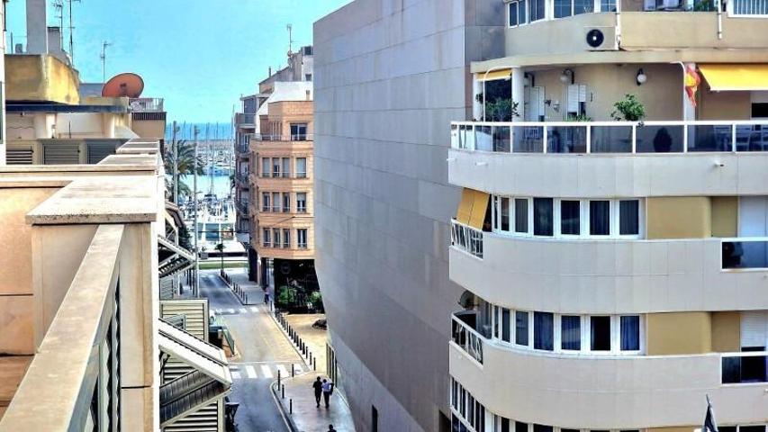 Aticos en venta en Torrevieja, Centro photo 0