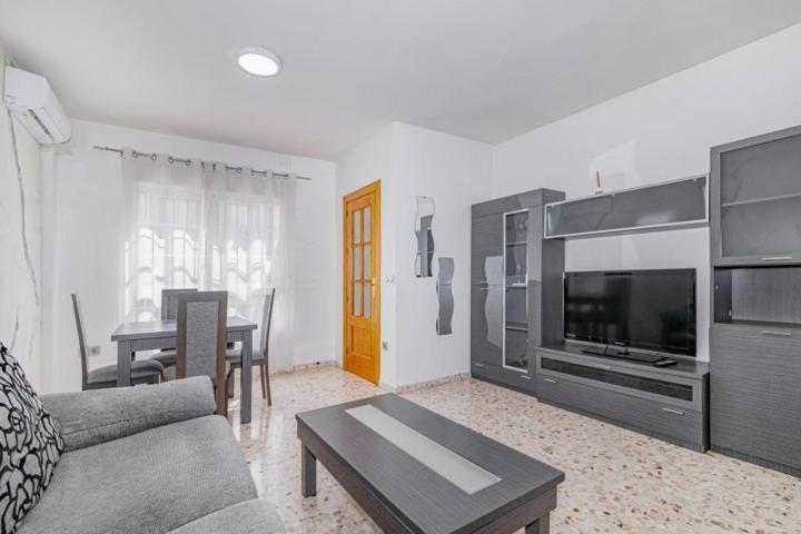 Casa en venta en Maracena, Zona mercadona photo 0