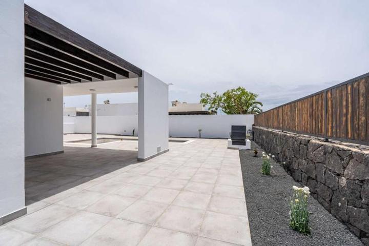 Chalet en venta en Yaiza, Playa Blanca photo 0