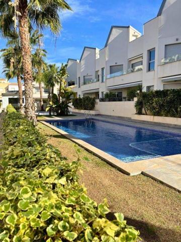 Bungalow en venta en Torrevieja photo 0