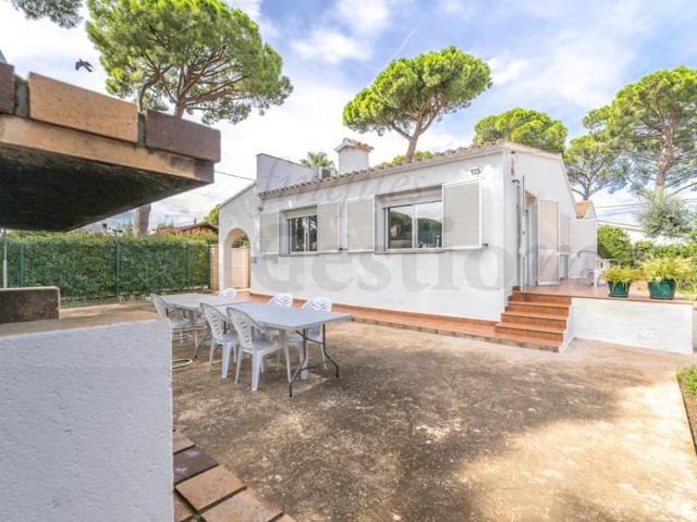 Chalet en venta en Mont-roig del Camp photo 0
