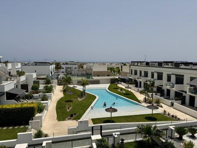Apartamento en venta en Pilar de la Horadada photo 0