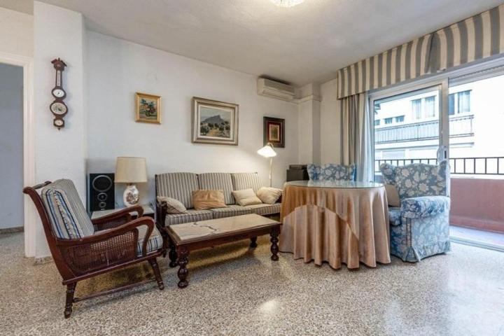 Piso en venta en Granada, Centro photo 0
