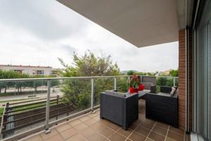 Piso en venta en Tiana, Maresme photo 0