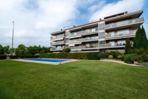 Piso en venta en Tiana, Maresme photo 0