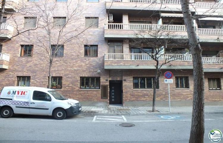 Apartamento en venta en Roses photo 0
