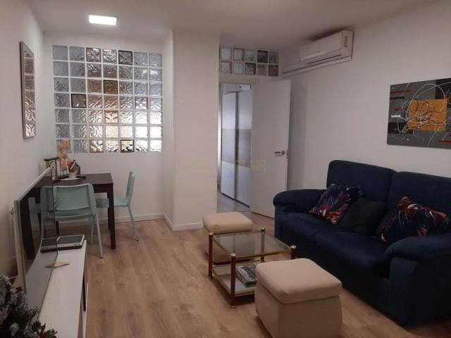 Apartamento en alquiler en Torremolinos, Centro photo 0