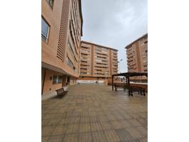 Apartamento en alquiler en Alicante, El Bacarot photo 0