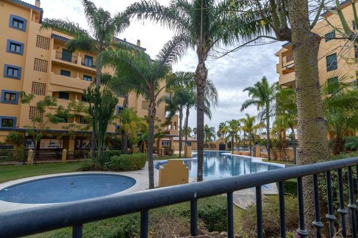 Apartamento en alquiler en San Pedro de Alcántara, Los Naranjos photo 0