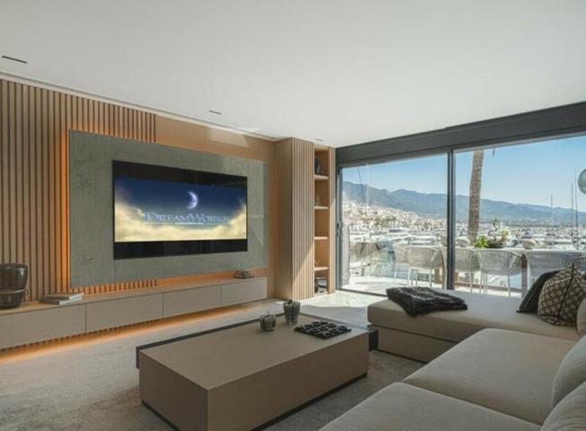 Apartamento en alquiler en Marbella, Marbella - Puerto Banus photo 0