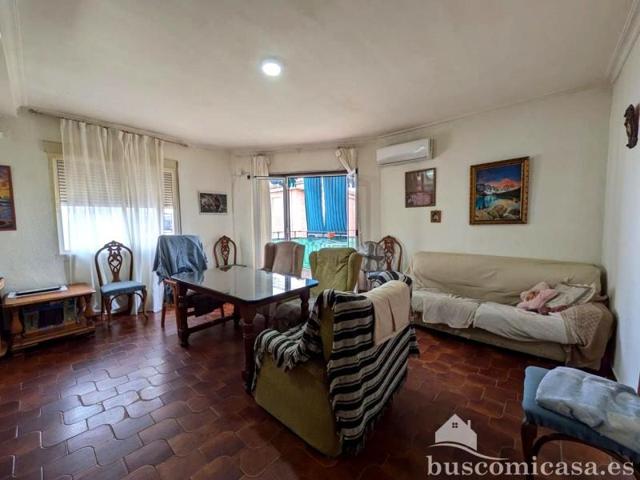 Piso en venta en Linares, Calle Navas de Tolosa, 23700 photo 0