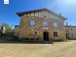 Casa en venta en Medina de Pomar, La riba photo 0