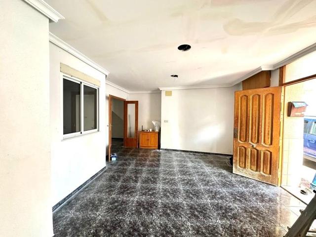 Apartamento en venta en Torrevieja, Torrevieja photo 0