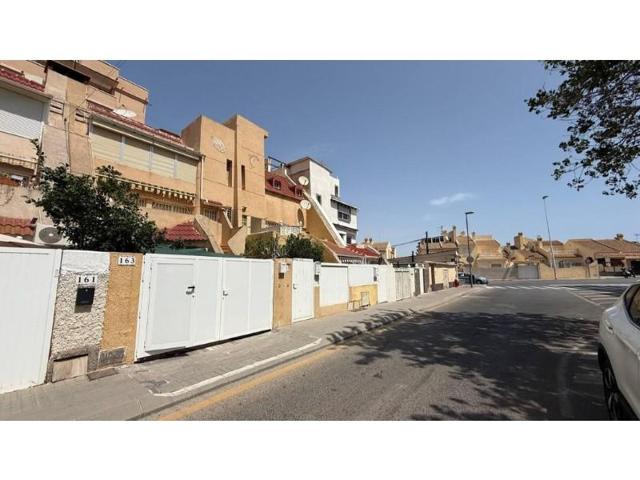 Bungalow en venta en Torrevieja photo 0