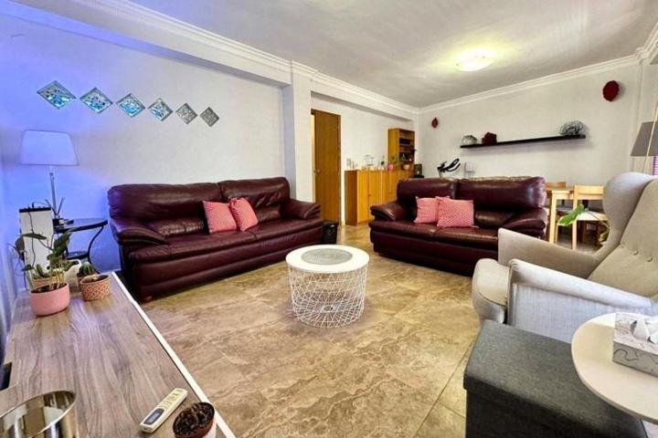 Apartamento en venta en Torrevieja photo 0