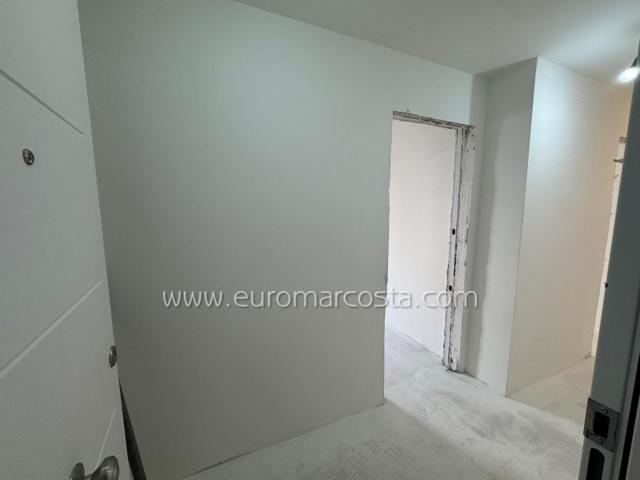 Apartamento en venta en Torrevieja, PUERTO photo 0