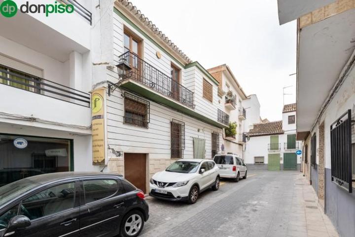 Casa en venta en Padul, Centro photo 0