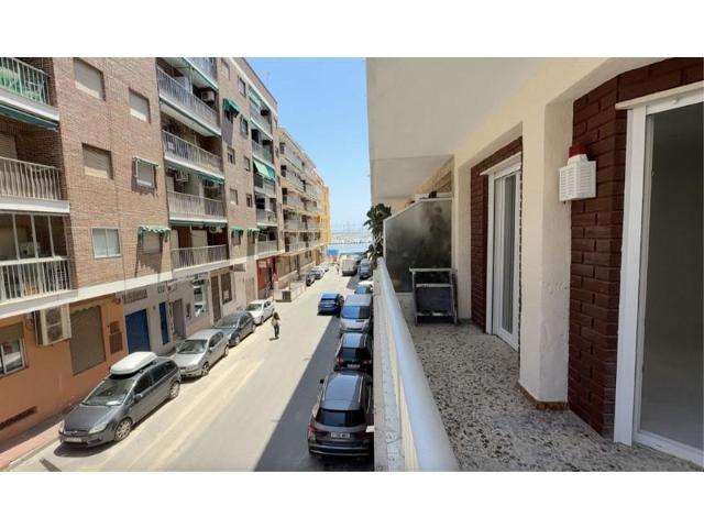 Apartamento en venta en Torrevieja photo 0