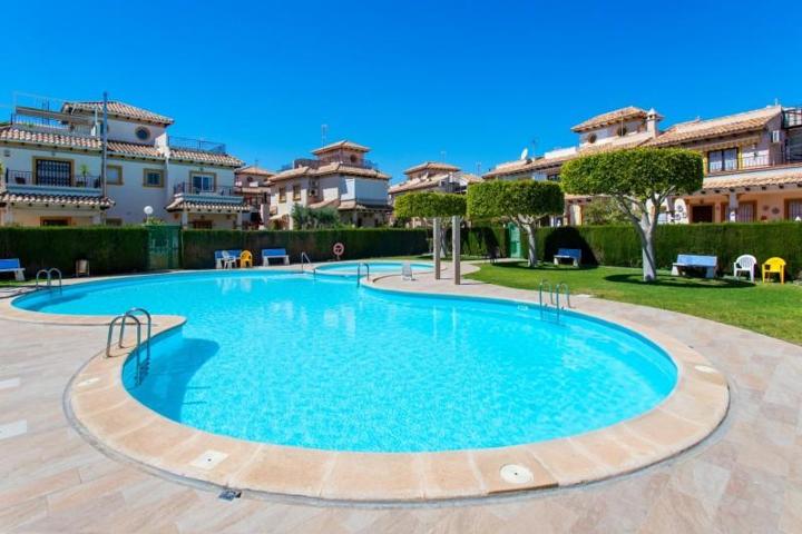 Bungalow en venta en Orihuela Costa, Zeniamar-Horizonte-La Campana photo 0