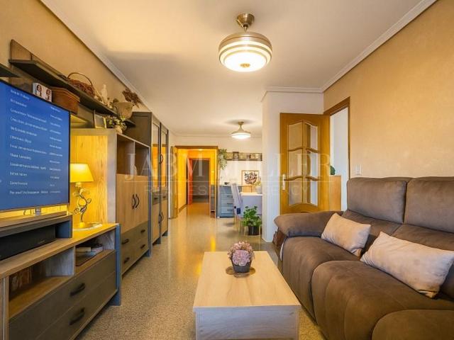 Piso en venta en Alicante, Carolinas Altas photo 0