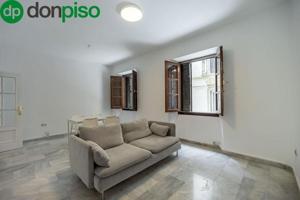 Piso en venta en Granada, Centro photo 0