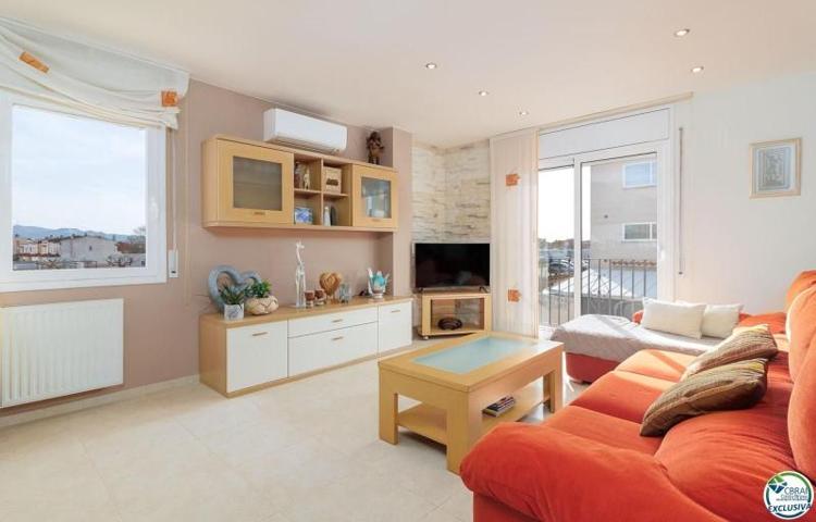 Chalet en venta en Empuriabrava photo 0