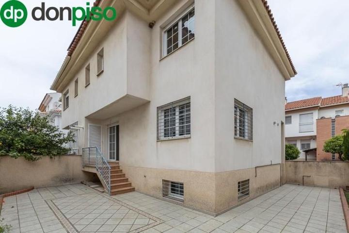 Casa en venta en Armilla, San Miguel photo 0