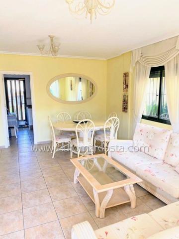 Adosada en venta en Orihuela Costa, VILLAMARTIN photo 0