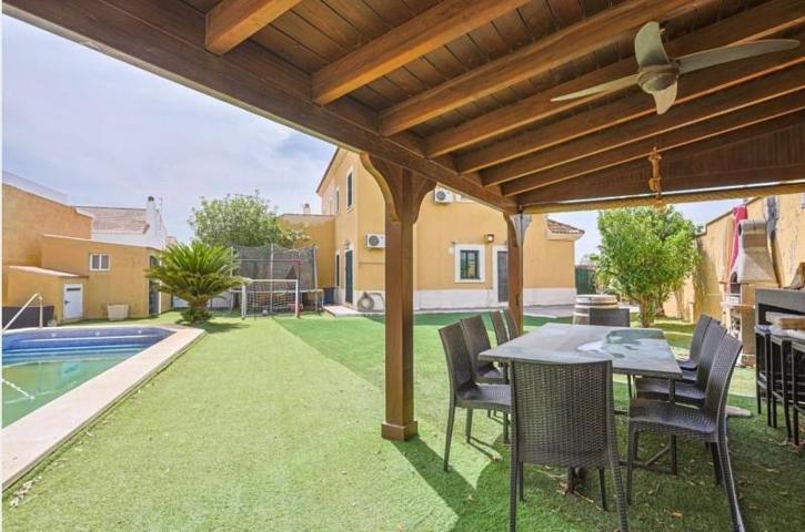 Bungalow en venta en Alcalá de Guadaira, Oromana photo 0