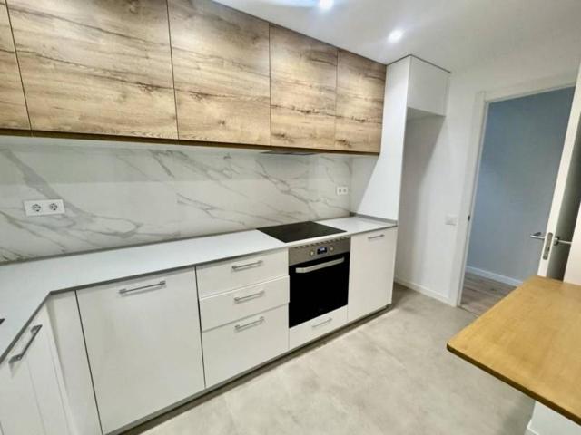 Piso en venta en Barcelona, La Sagrada Família photo 0