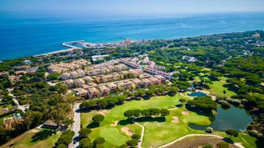Planta baja en venta en Marbella, Marbella Este - Cabopino photo 0