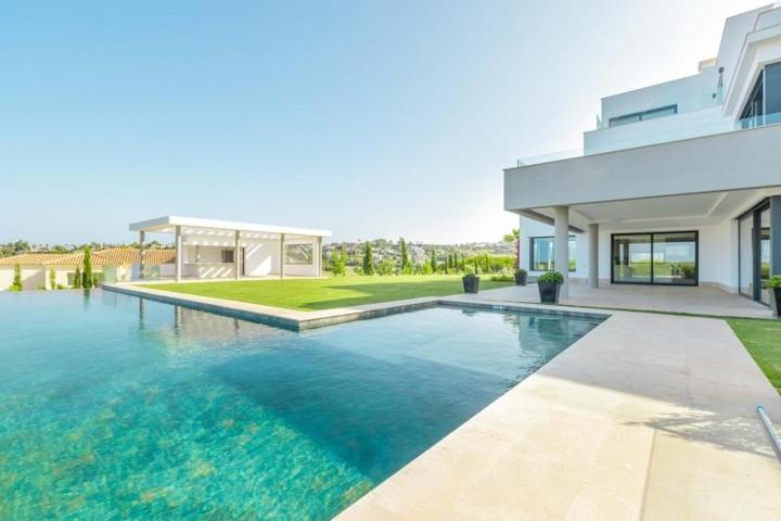 Chalet en venta en Sotogrande, Sotogrande, Sotogrande Alto photo 0