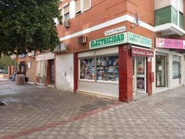 Local comercial en venta en Sevilla, Tiro de Línea photo 0