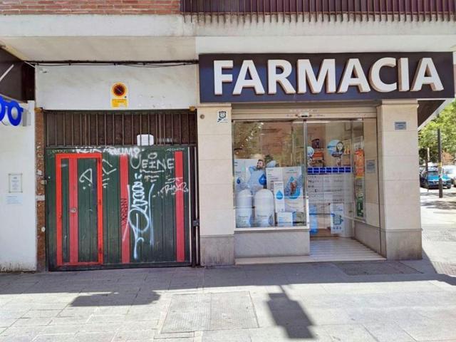 Garaje en venta en Granada, Centro photo 0