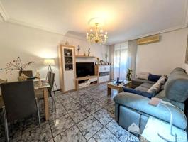 Piso en venta en Linares, Calle Enrique Jardiel Poncela, 23700 photo 0