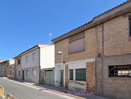 Chalet en venta en Tudela, Calle Fuente de la Dula, 31500 photo 0
