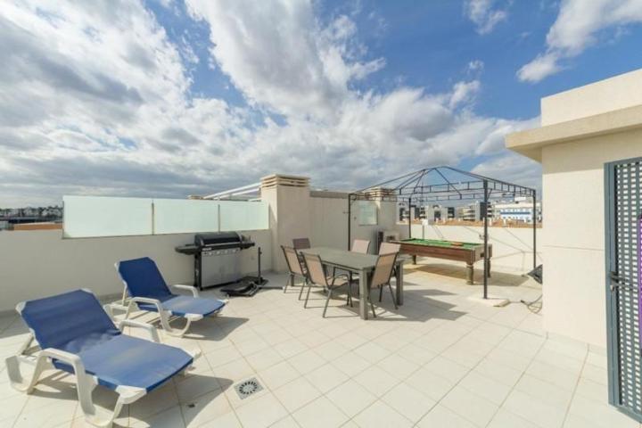 Apartamento en venta en Orihuela Costa photo 0