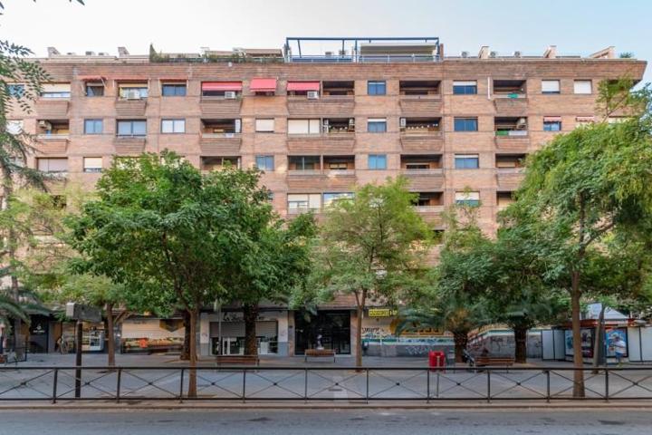Piso en venta en Granada, Centro photo 0
