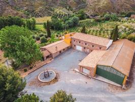 Casa con terreno en venta en Baza, Gor photo 0